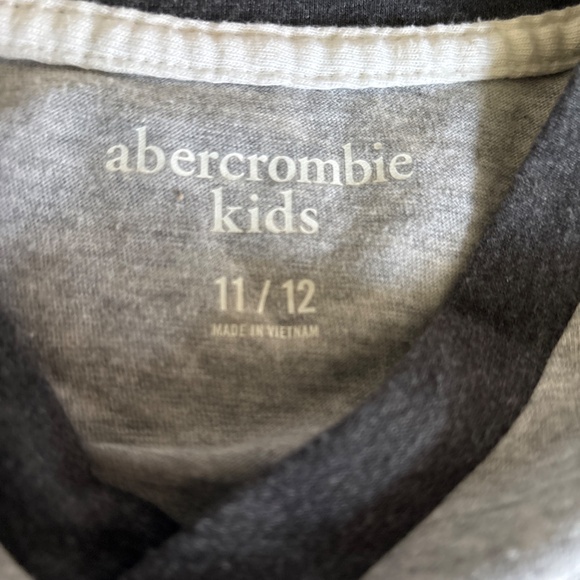 Abercrombie kids - boys tshirts size 11/12 - Picture 7 of 7